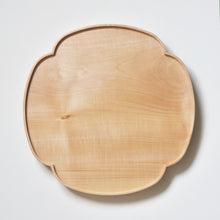 Load image into Gallery viewer, Mokko Oshiki Horse Chestnut Wood Tray (27×27cm)