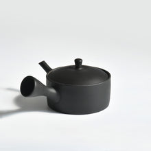 Load image into Gallery viewer, Gyokko kittate flat kyusu (Kiwaha special order product)