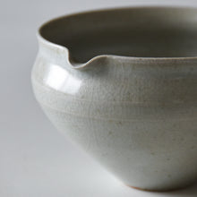 Load image into Gallery viewer, Shigetsu Kiln ,Yukiko Saito,  White Glazed Yuzamashi(Pitcher)