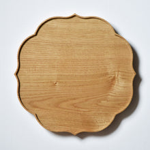 Load image into Gallery viewer, "Ryouka" Oshiki-Wooden Tray,Japanese chesnut (27 x 27 cm)