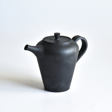 Load image into Gallery viewer, Unglazed T-Pot/Yakumo Okaue