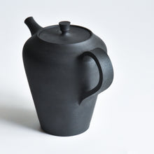 Load image into Gallery viewer, Unglazed T-Pot/Yakumo Okaue