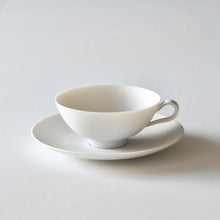Load image into Gallery viewer, Kiyoko Morioka Tea cup and saucer
