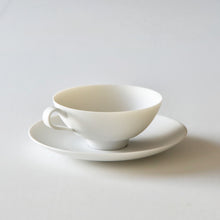 Load image into Gallery viewer, Kiyoko Morioka Tea cup and saucer