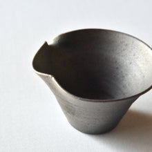 Load image into Gallery viewer, Yuzamashi with iron rust glaze / Masatoshi Ichino
