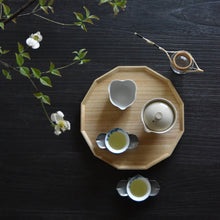 Load image into Gallery viewer, Paulownia Twelve Square Tray,Glass Finish (27 x 27 cm)
