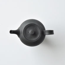 Load image into Gallery viewer, Unglazed T-Pot/Yakumo Okaue