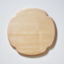 Load image into Gallery viewer, Mokko Oshiki Horse Chestnut Wood Tray  (27×27cm)【Selected Grade】
