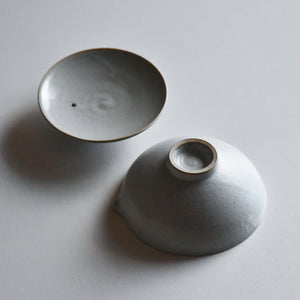  White Glazed Shiboridashi(teapot)/Yukiko Saito,Shigetsu Kiln 