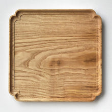 Load image into Gallery viewer, &quot;Sumiiri-Bon&quot;Chestnut square tray (30 x 30 cm)
