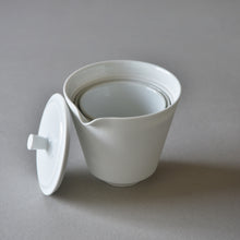 Load image into Gallery viewer, Arita ware white porcelain nested tea set
