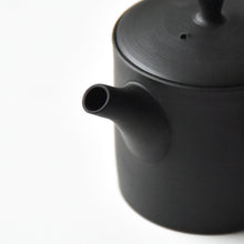 Load image into Gallery viewer, Reduction firing Kittate kyusu by Gyokko (Special order from kiwaha)
