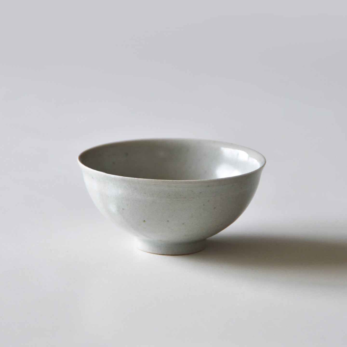 枝月窯  齋藤有希子  白釉平煎茶碗
