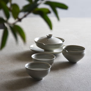 枝月窯  齋藤有希子  白釉平煎茶碗