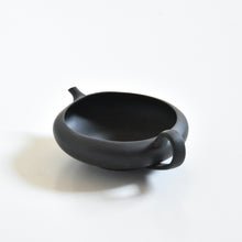 Load image into Gallery viewer, TOKI YUZAMASHI  SUMIKURO(Hot water pitcher)
