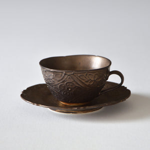 Asami Maeda Bronze Glaze Cup & Saucer (on sale from 11:00 a.m. Japan time on 2/22)