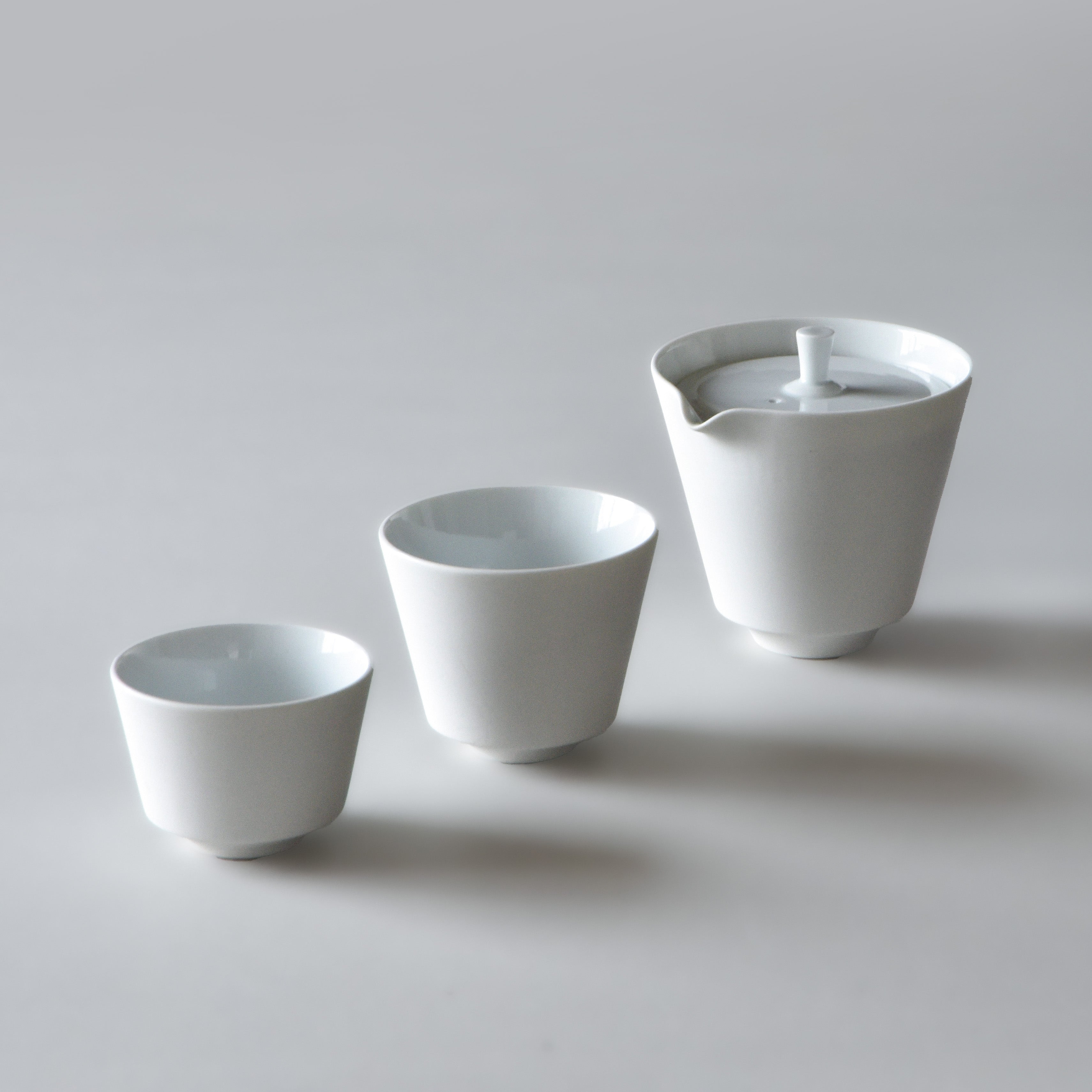 発売記念】有田焼 白磁入子茶器 kiwaha×田清窯【1割引