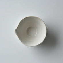 Load image into Gallery viewer, Titanium white glaze Yuzamashi(Shiko / kiwaha)
